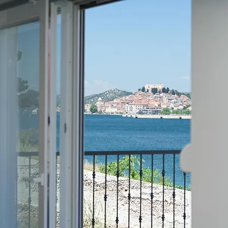 Porta Villa *